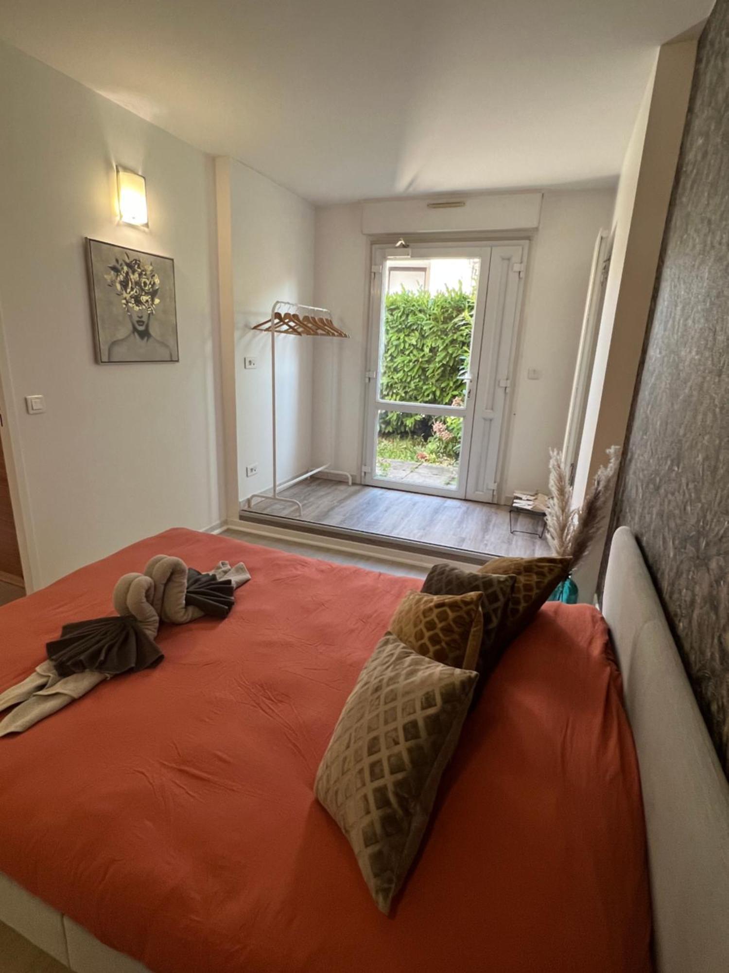 House Of Spa Privatif - Jaccuzi Et Sauna Livry-Gargan Kültér fotó